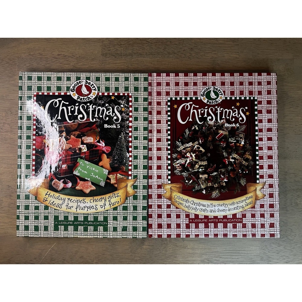 Lot of 2 Vtg Gooseberry Patch Books Christmas Cooking Recipes Crafts Holidays